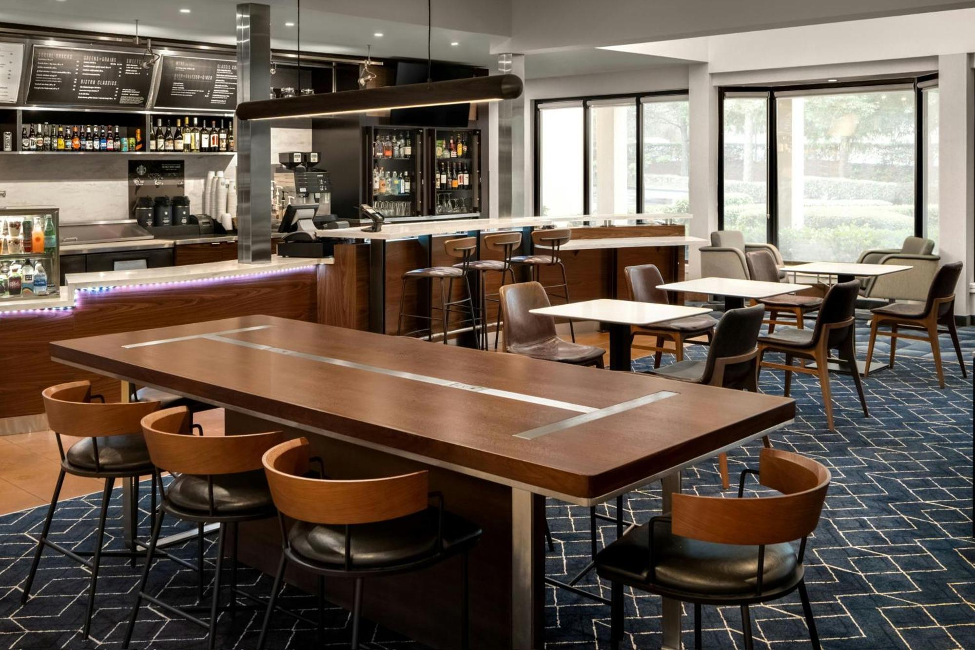 Courtyard By Marriott Portland Beaverton Exterior photo