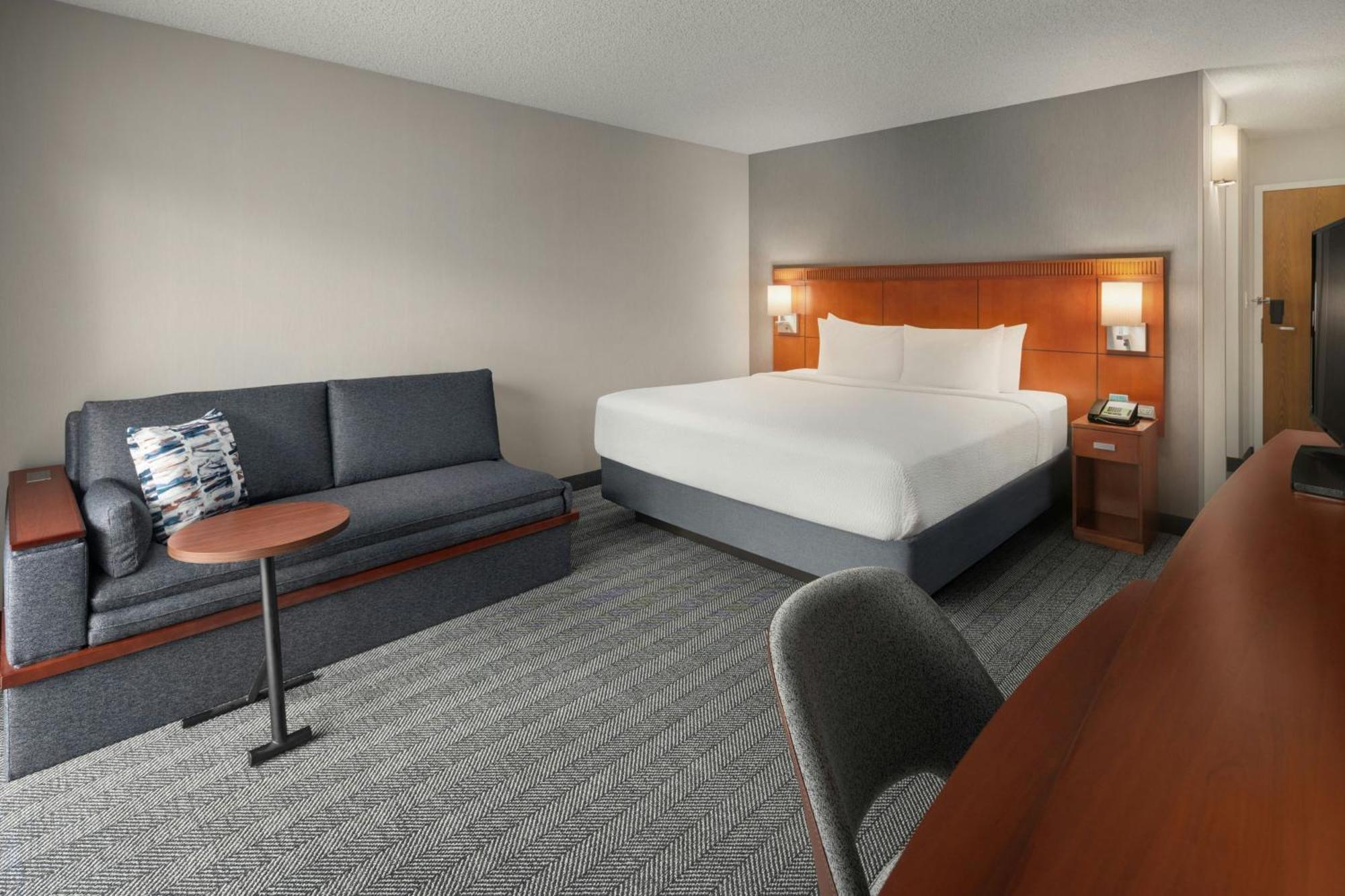 Courtyard By Marriott Portland Beaverton Exterior photo