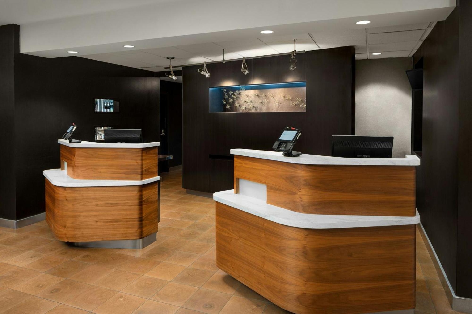 Courtyard By Marriott Portland Beaverton Exterior photo