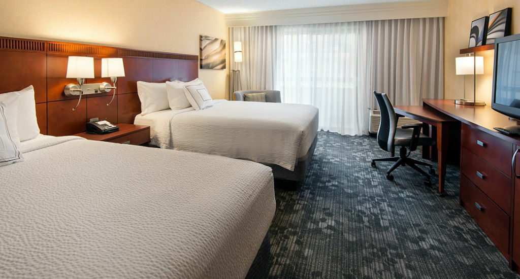 Courtyard By Marriott Portland Beaverton Exterior photo
