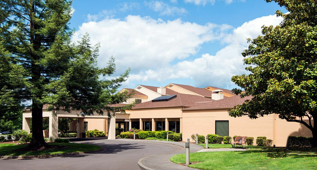 Courtyard By Marriott Portland Beaverton Exterior photo
